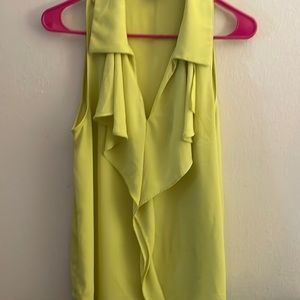 Karen Kane loose dressy tank actually yellow fgreen